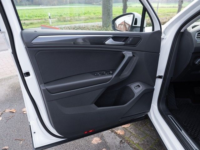 Tiguan Elegance 4M. TDI DSG 360° AHK Matrix