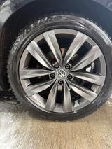 Volkswagen Arteon 2.0 TSI OPF DSG R-Line Edition R-Line... - schwarze Volkswagen Arteon