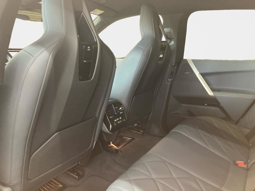 BMW iX xDrive40 Sportpaket AHK+Laser+ACC+360°+H/K+ foto 19