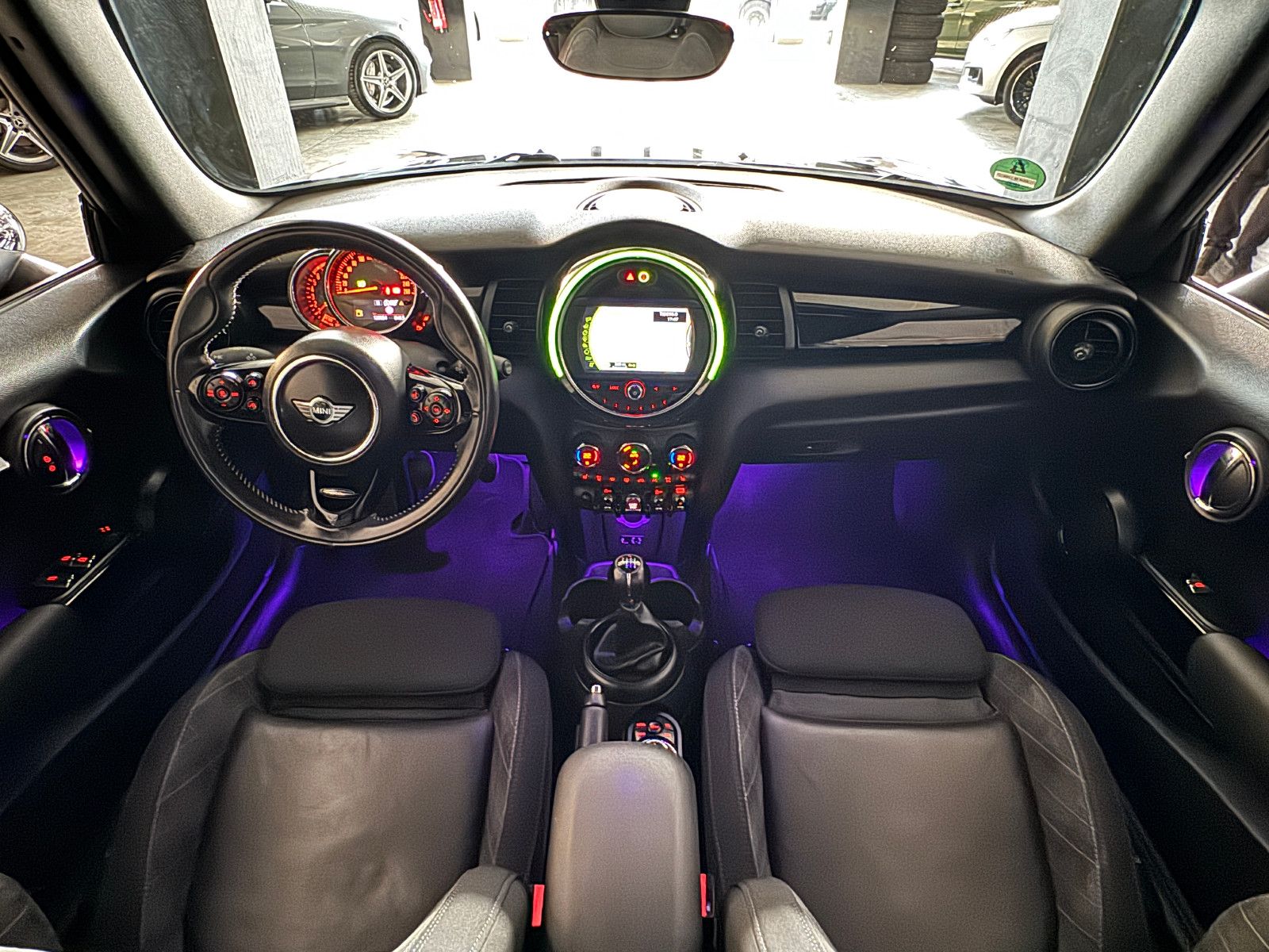Fahrzeugabbildung MINI Cooper S Cabrio NAVI PROF LED LEDER ASSISTENZ+