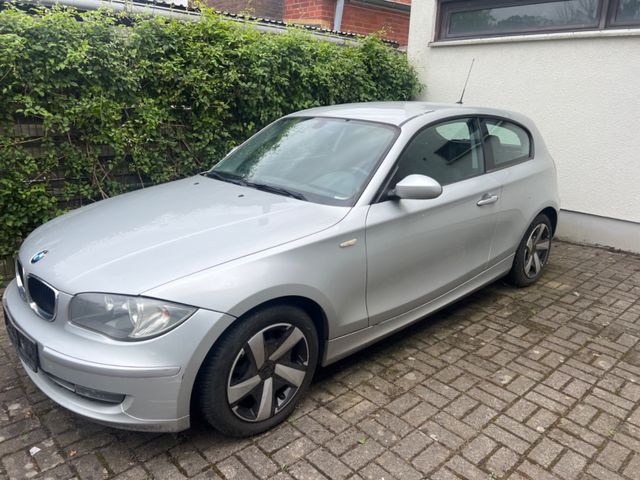 BMW 118d .6 Gang. Klimaautomatik TÜV auf Wunsch 300