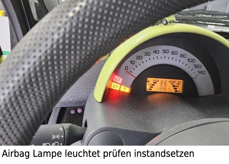 Fahrzeugabbildung Smart fortwo city-coupe Pulse KLIMAAUTOMATIK PANORAMA