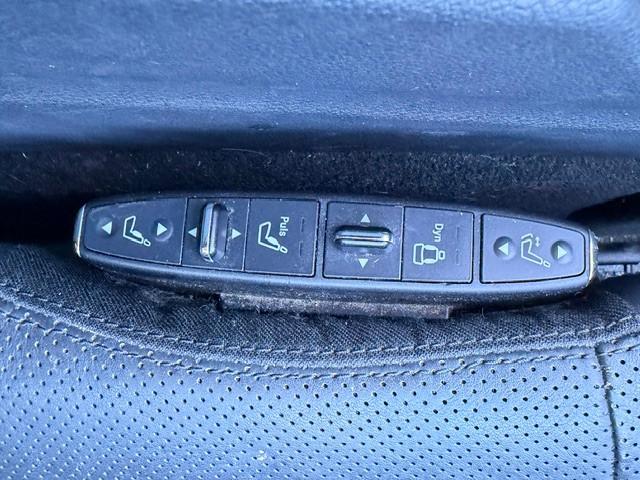 Mercedes-Benz E350 2011 — photo 10