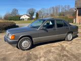 Mercedes-Benz W201 2,6l Handschalter, Schiebedach, Klima, TÜV  - Mercedes-Benz 190 mit Benzin-Antrieb: Limousine, mit Klimaanlage, 2.6