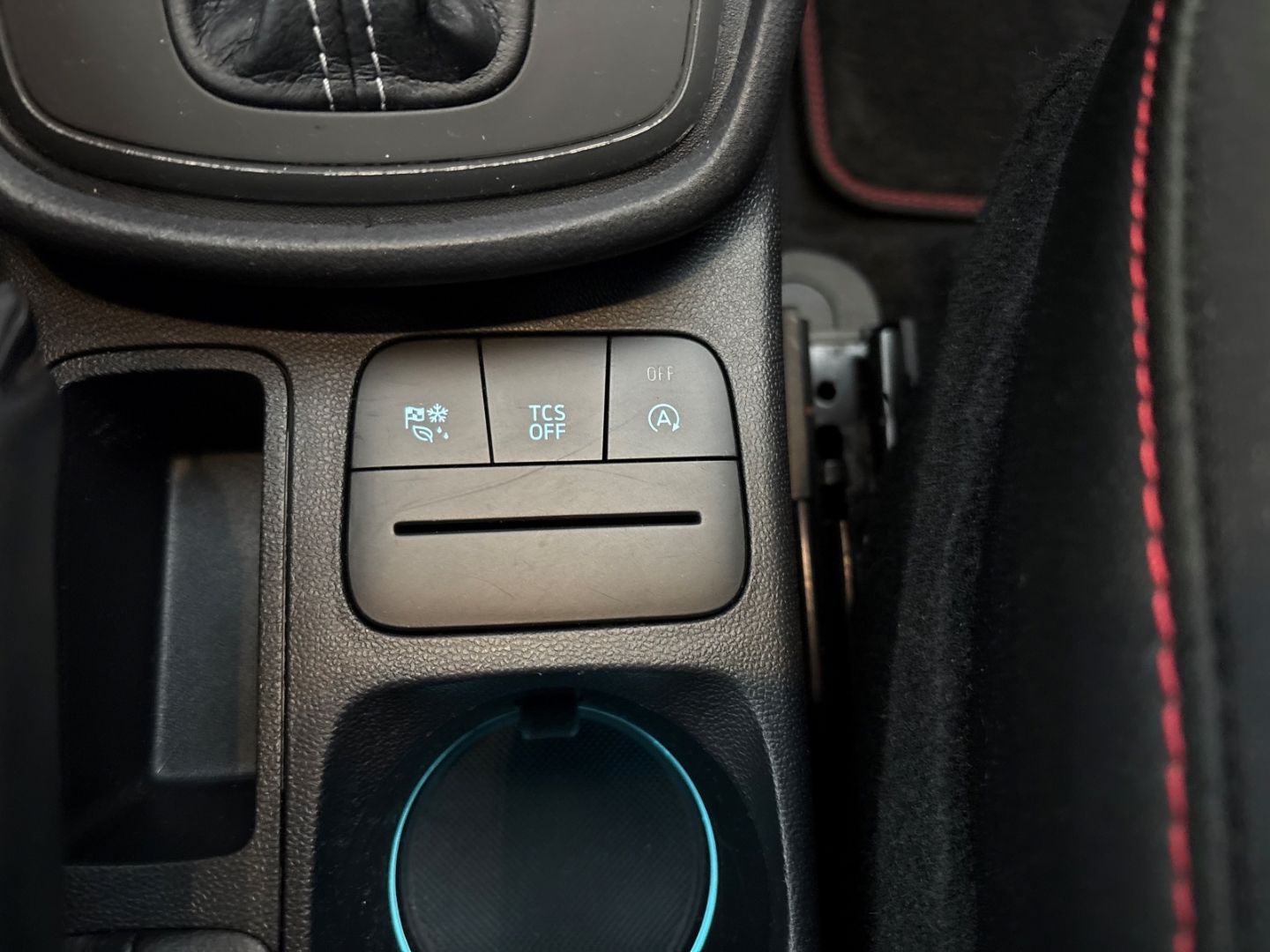Fahrzeugabbildung Ford Puma ST-Line Navi LED DAB SHZ LenkradHZG Keyless