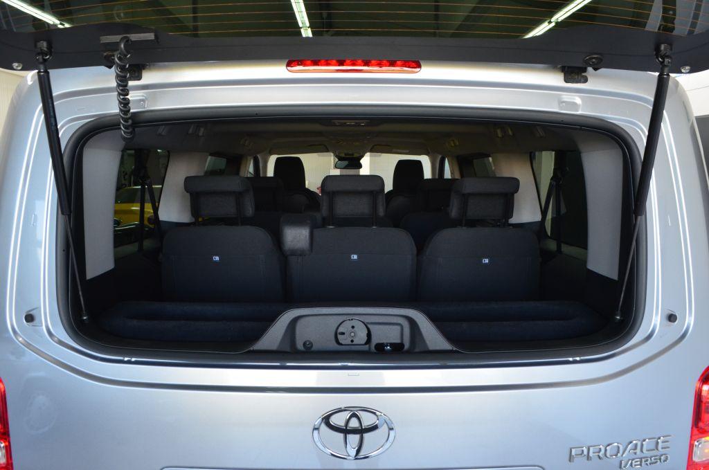 Toyota Proace 2,0-l-D L2 (8-Si.) Autm. Verso Team D*ACC