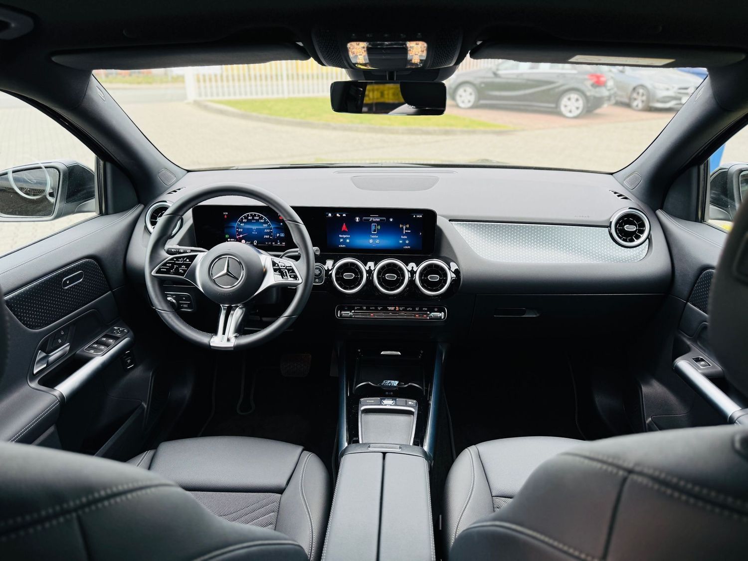 Fahrzeugabbildung Mercedes-Benz GLA 200 d PROGRESSIVE, AHK schw., LED, RFK, PTS,