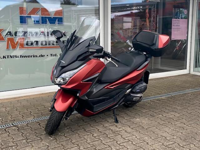 Honda Forza 125 ABS Topcase