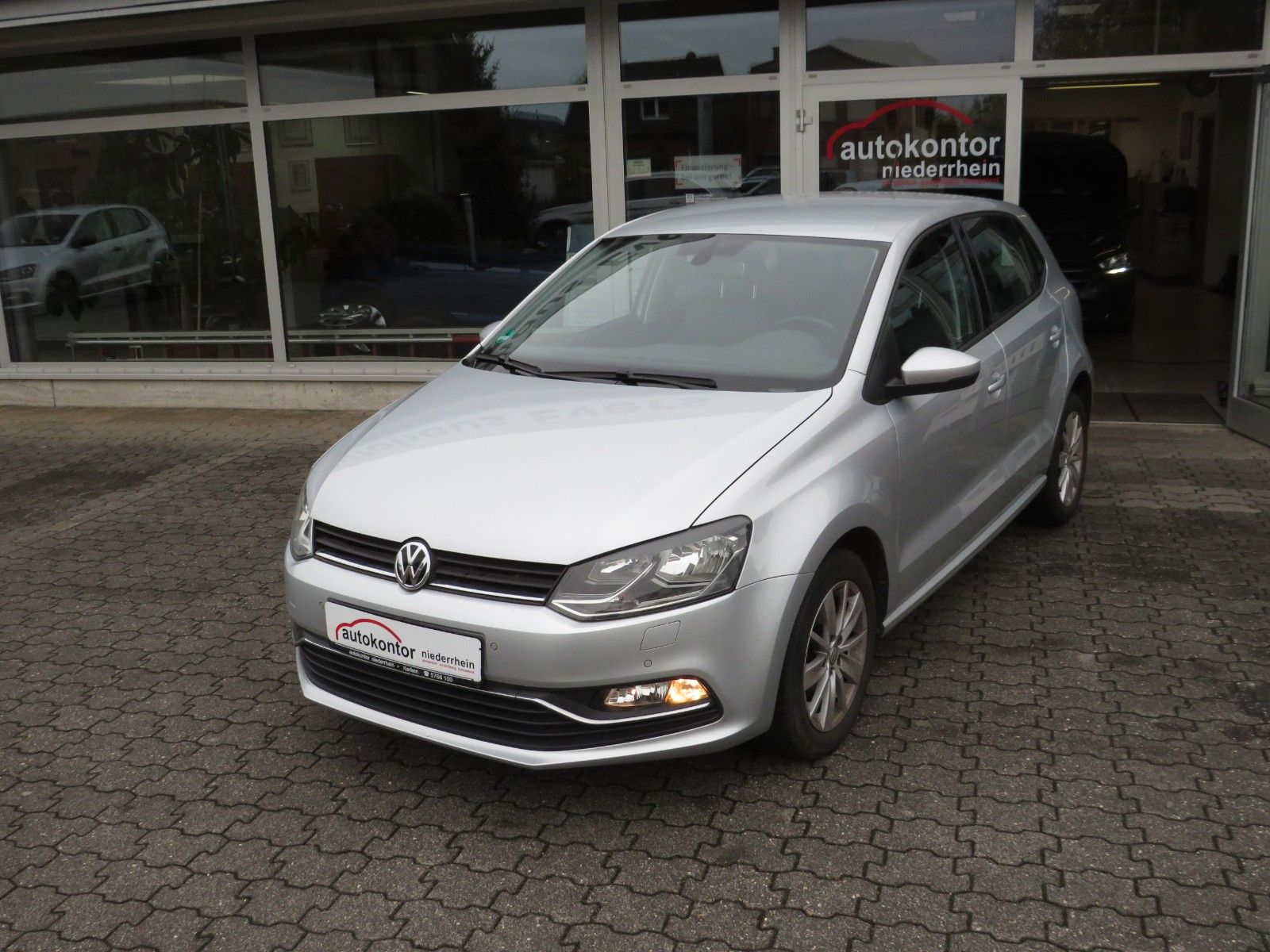 Fahrzeugabbildung Volkswagen Polo  Comfortline DSG SITZH. NAVI PDC GRA 4-T.