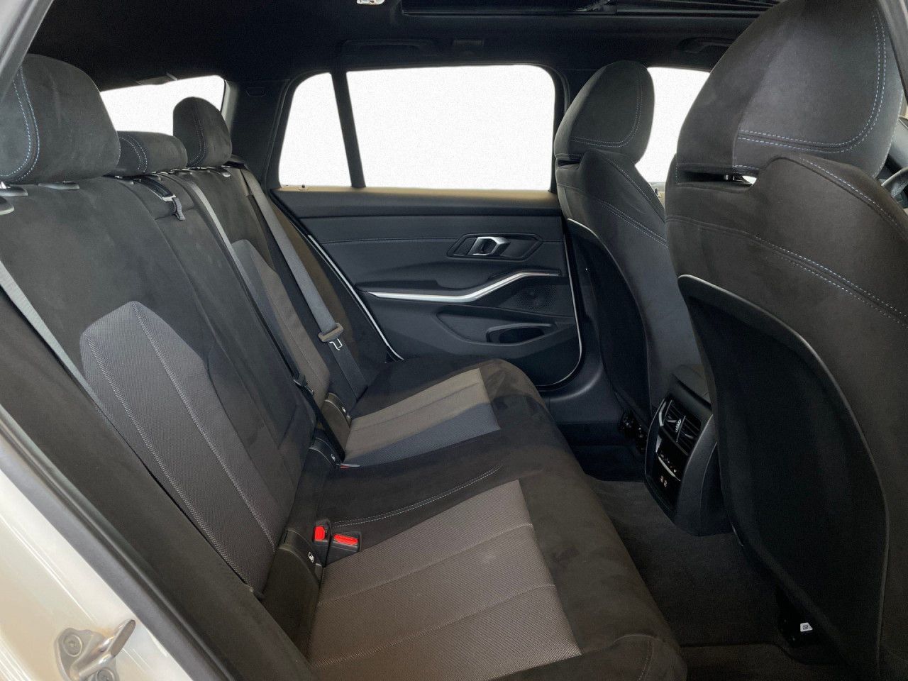 BMW 320 - Bild 14