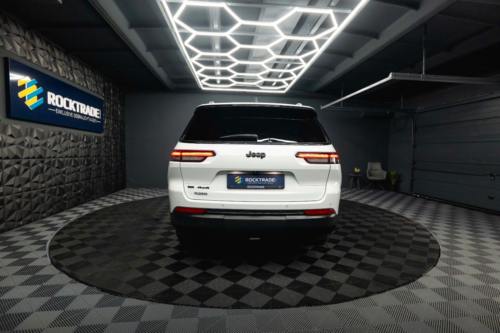 Fahrzeugabbildung Jeep Grand Cherokee 3.6 4x4 L Altitude Mod. 2022 19%