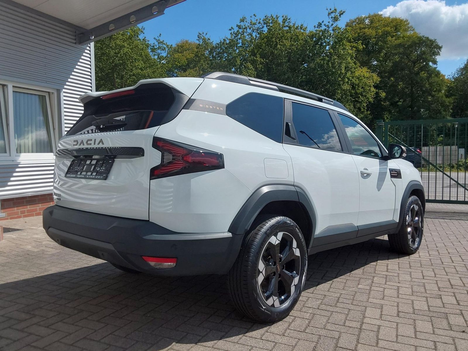 Dacia Bigster 1.8 E-TECH Full Hybrid Extreme PANO/A... imagem 2