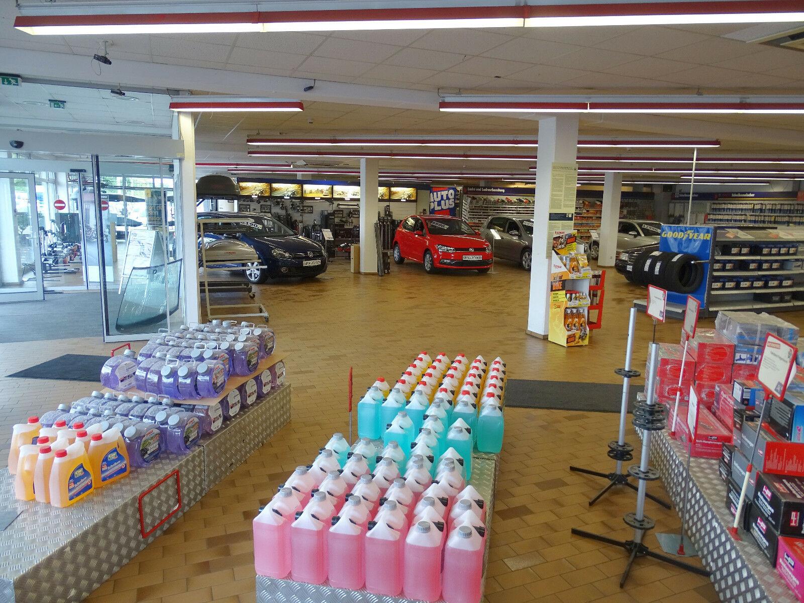 showroom-image-bottom