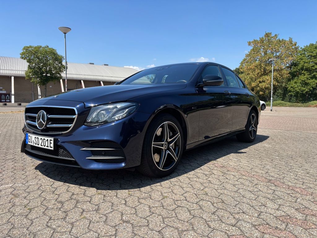 Image of Mercedes-Benz E 300