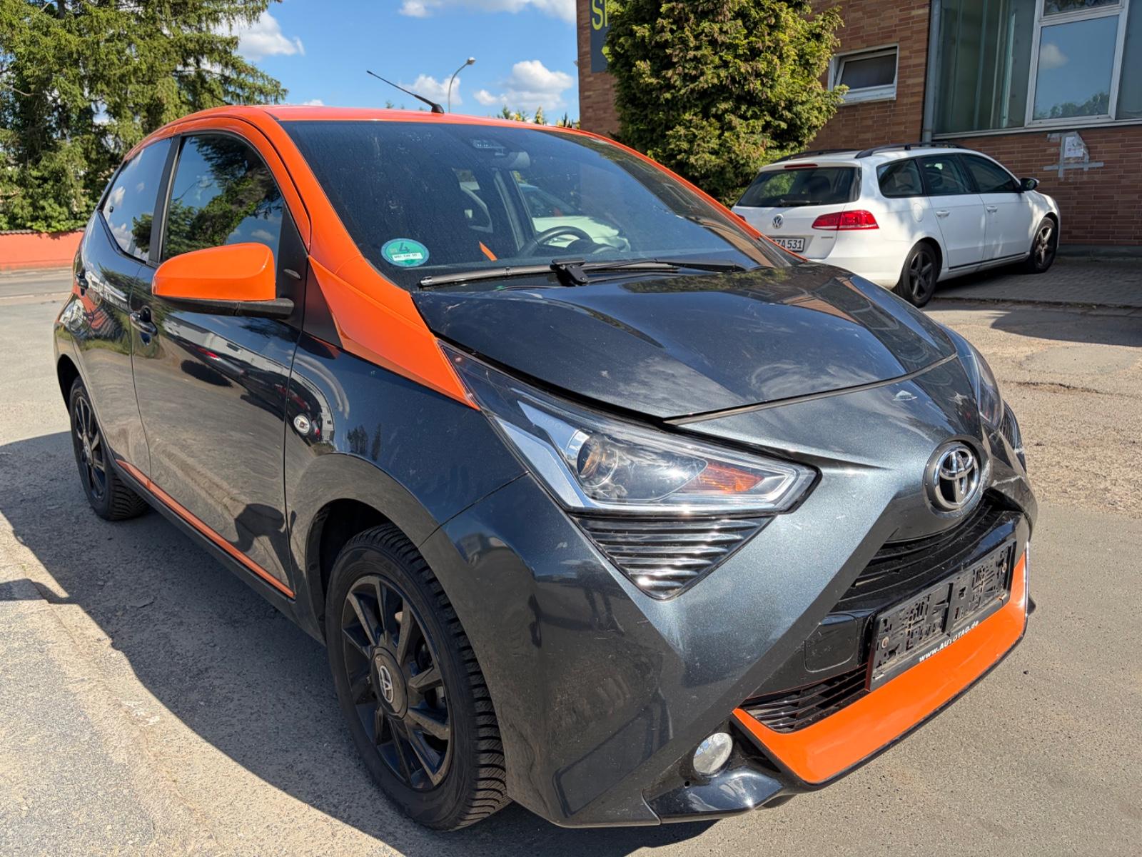 Toyota Aygo (X) 1,0-l-VVT-i x-JBL KAMERA