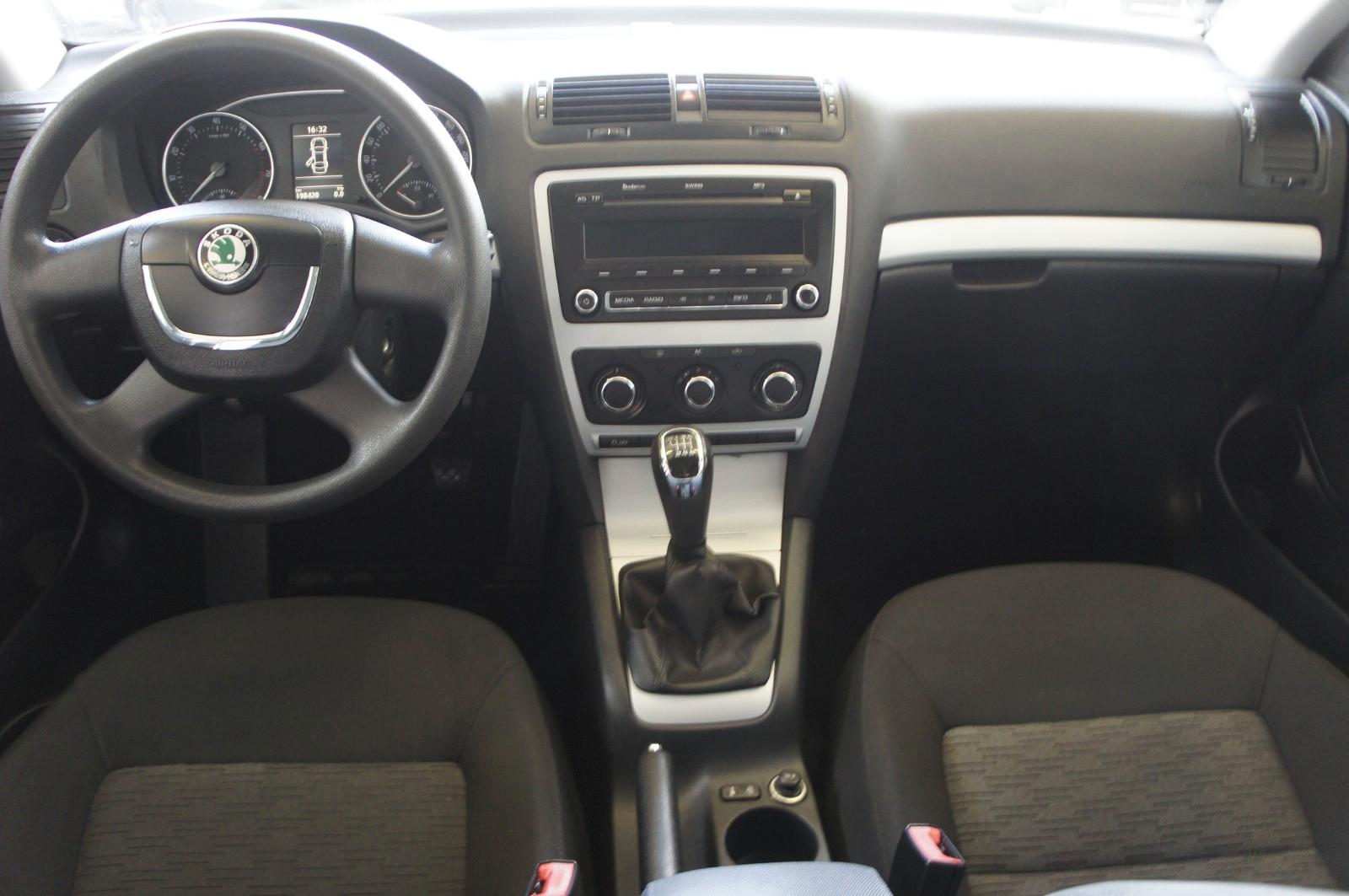 Skoda Octavia 2012 — photo 8