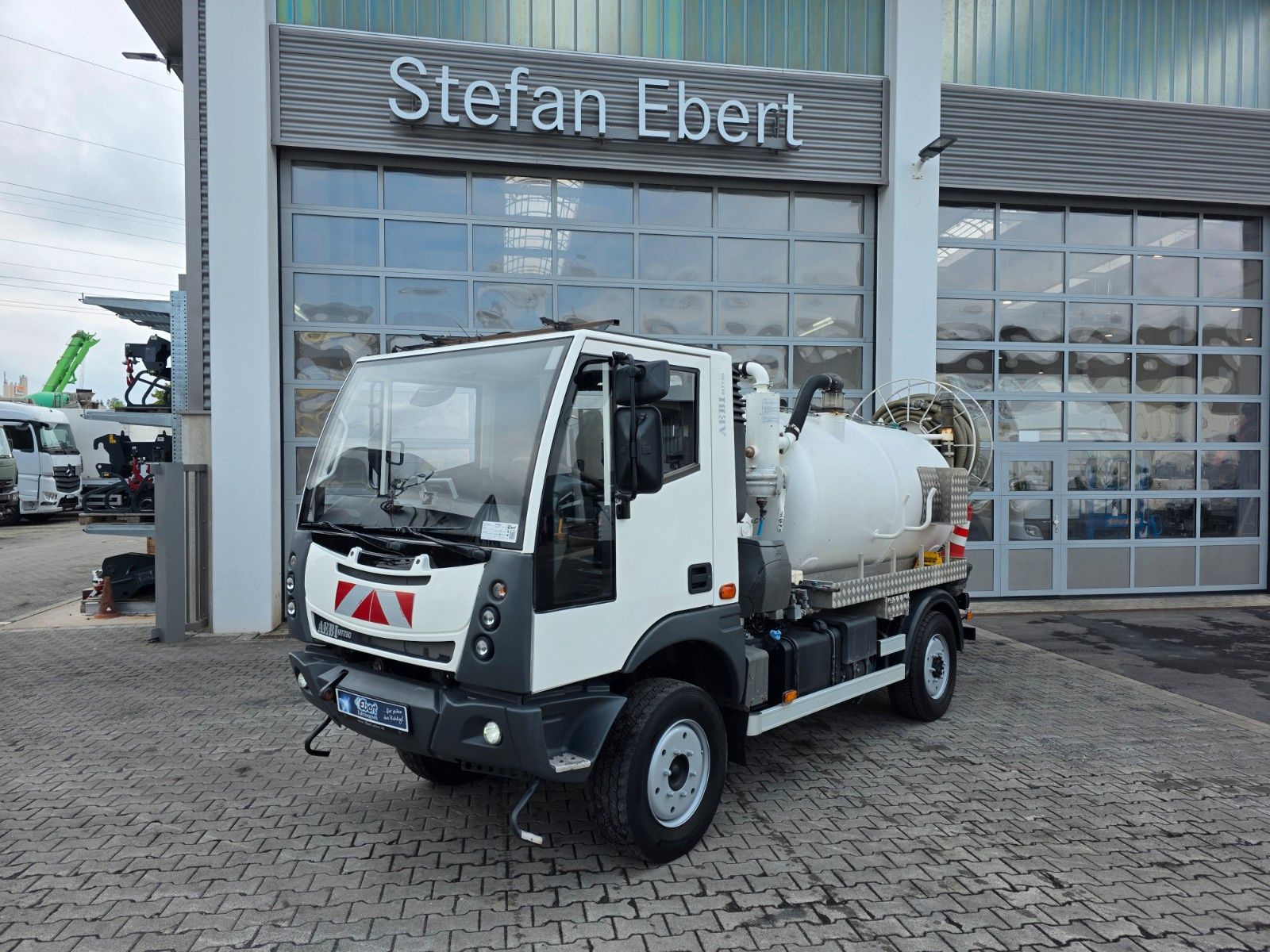 Fahrzeugabbildung Andere Aebi  Schmidt MT 750 Reinex 3m³ AHK