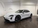 Porsche Taycan Sport Turismo GTS Burmester Head Up