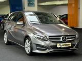 Mercedes-Benz B 200 *156PS*AUTOM.*LED*NAVI*AHK*SITZH.*PDC*TEMP - gebrauchte Mercedes-Benz B 200 aus dem Jahr 2015