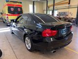 BMW 318 Baureihe / Limo/Unfallfrei/ Überholter Motor - BMW: Moto