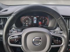 VOLVO XC60 2.0 Diesel  R Design~1steHand~gepflegt