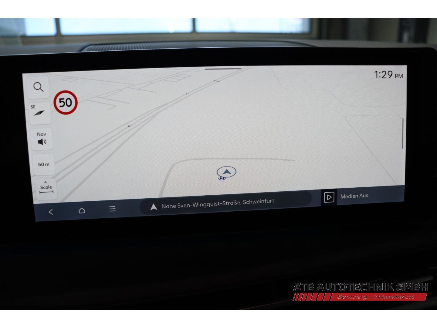 Fahrzeugabbildung Hyundai SANTA FE PHEV 1.6 T-GDI 4WD Signature Navi Leder