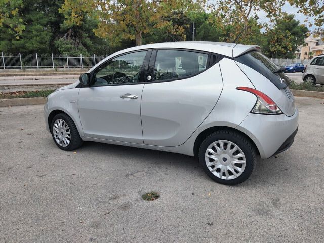 Lancia Ypsilon 1.2 69 CV 5 porte GPL Ecochic Gold 2014