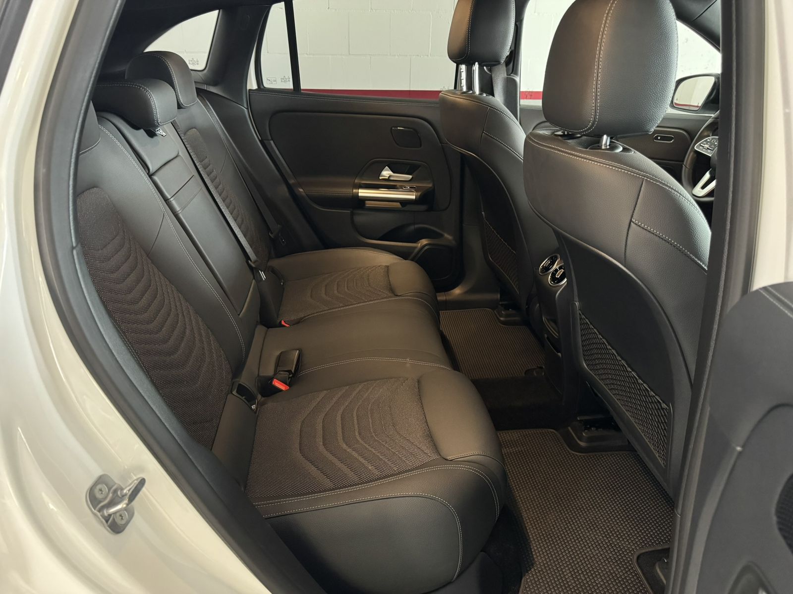 Mercedes-Benz EQA 350 4Matic Progressive AHK 360 Night SoH:98% foto 21