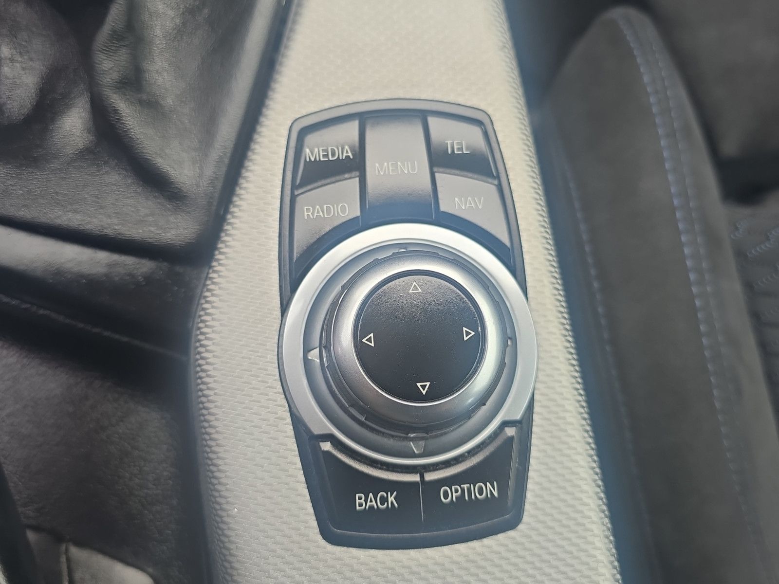 Fahrzeugabbildung BMW 118d M Sport Navi Leder Tempomat PDC