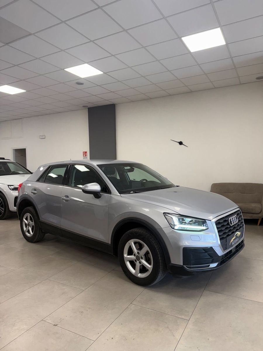 AUDI Audi Q2 1.0 TFSI Business