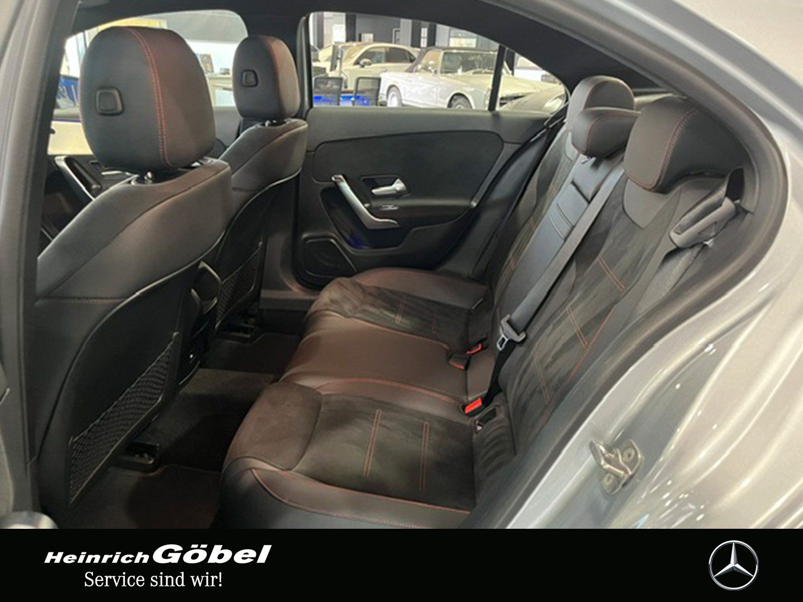 Fahrzeugabbildung Mercedes-Benz A 180 Lim. AMG LINE+WINTERPAKET+KEYLESS+LED+CAM