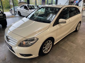 Mercedes-Benz B 180 *Kamera*Klima*Unfallfrei*