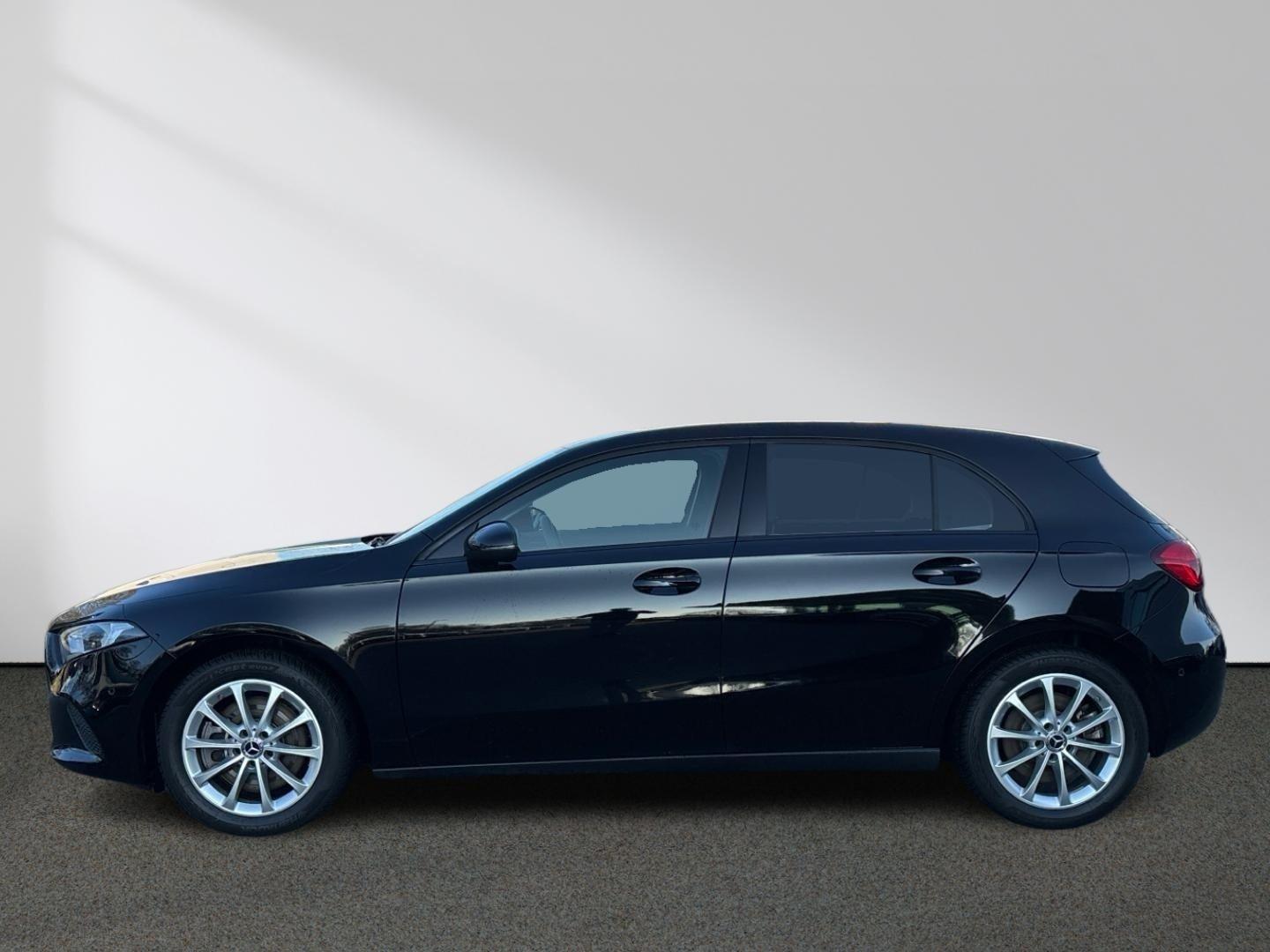 Mercedes-Benz A 250 e Business CarPlay Sitzheizung Tempomat