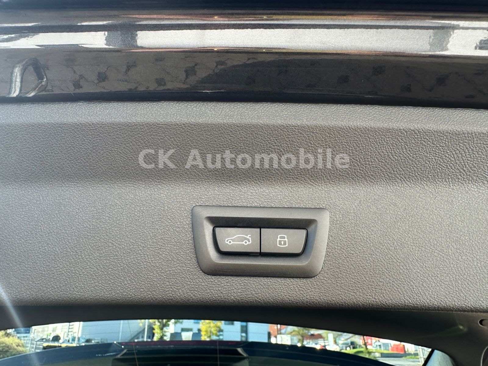 Fahrzeugabbildung BMW X3 xDrive30e M-Sport/Navi/Laser/Head-Up/Kamera