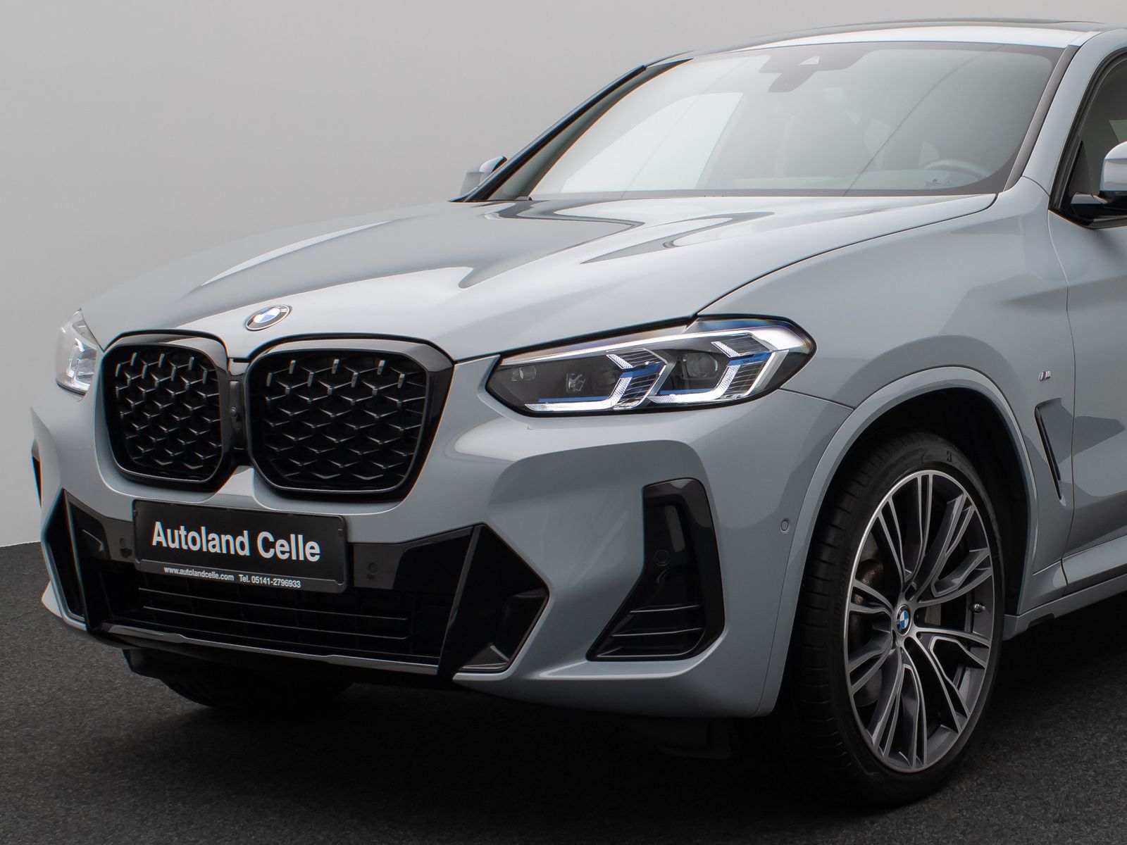 Fahrzeugabbildung BMW X4 xD30d M Sport Laser Panorama 360°HUD DAB HiFi