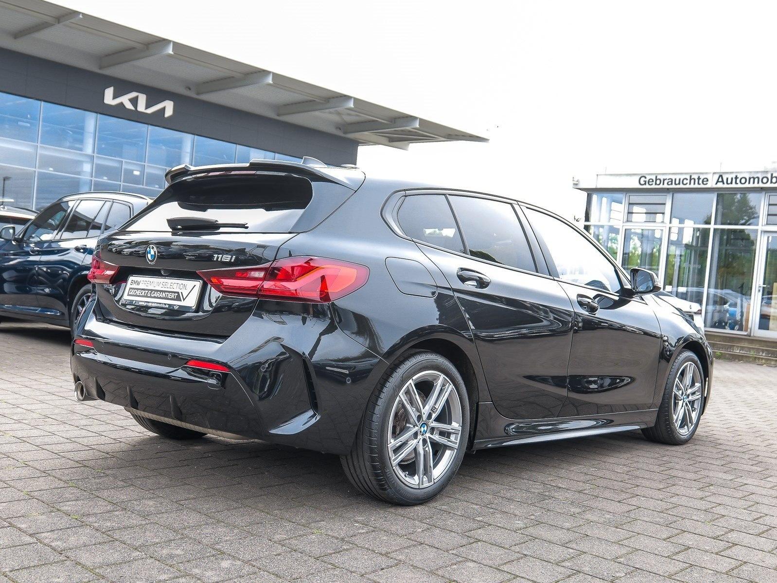 BMW 118i M Sport ACC RFK NAVI LED Sound Syst. LM
