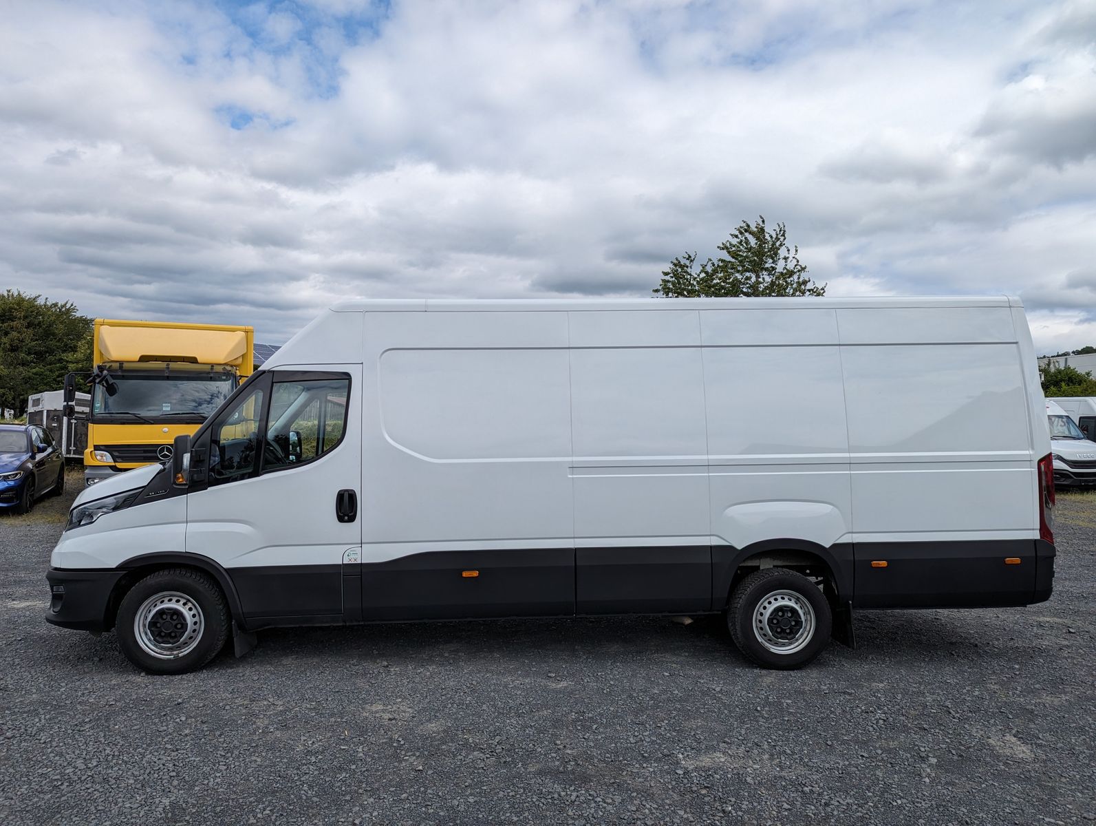 IVECO Daily 35S18V4100L 2.3LDach/Holzboden Kamera Klim - Image 4