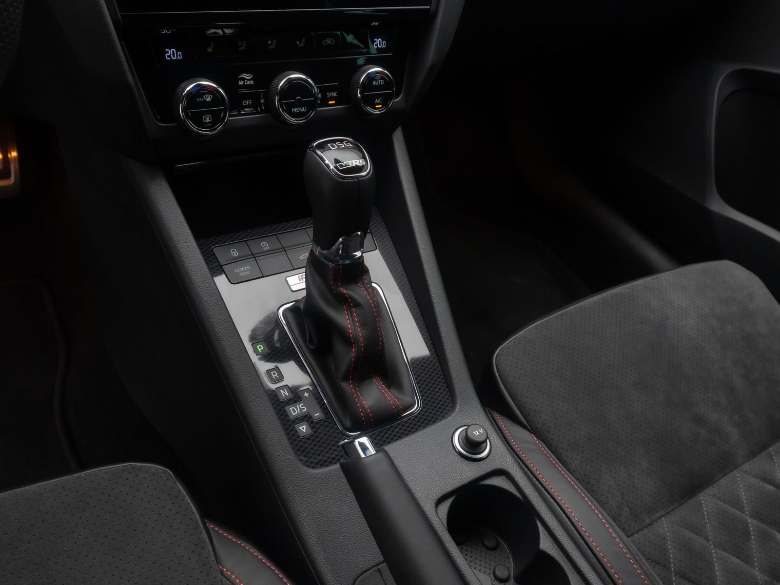 Fahrzeugabbildung SKODA Octavia RS 60 ACC Kamera SoundSys Memory DAB 18"