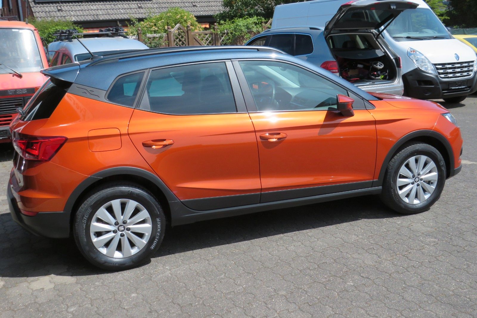 Fahrzeugabbildung SEAT Arona Style DSG PDC APP-CONNECT DAB 1.HAND