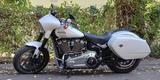 Harley-Davidson FLSB Sport Glide in Weiß