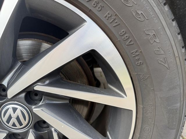 Tiguan Sound 2.0 TDI AHK-klappbar Navi Apple Car