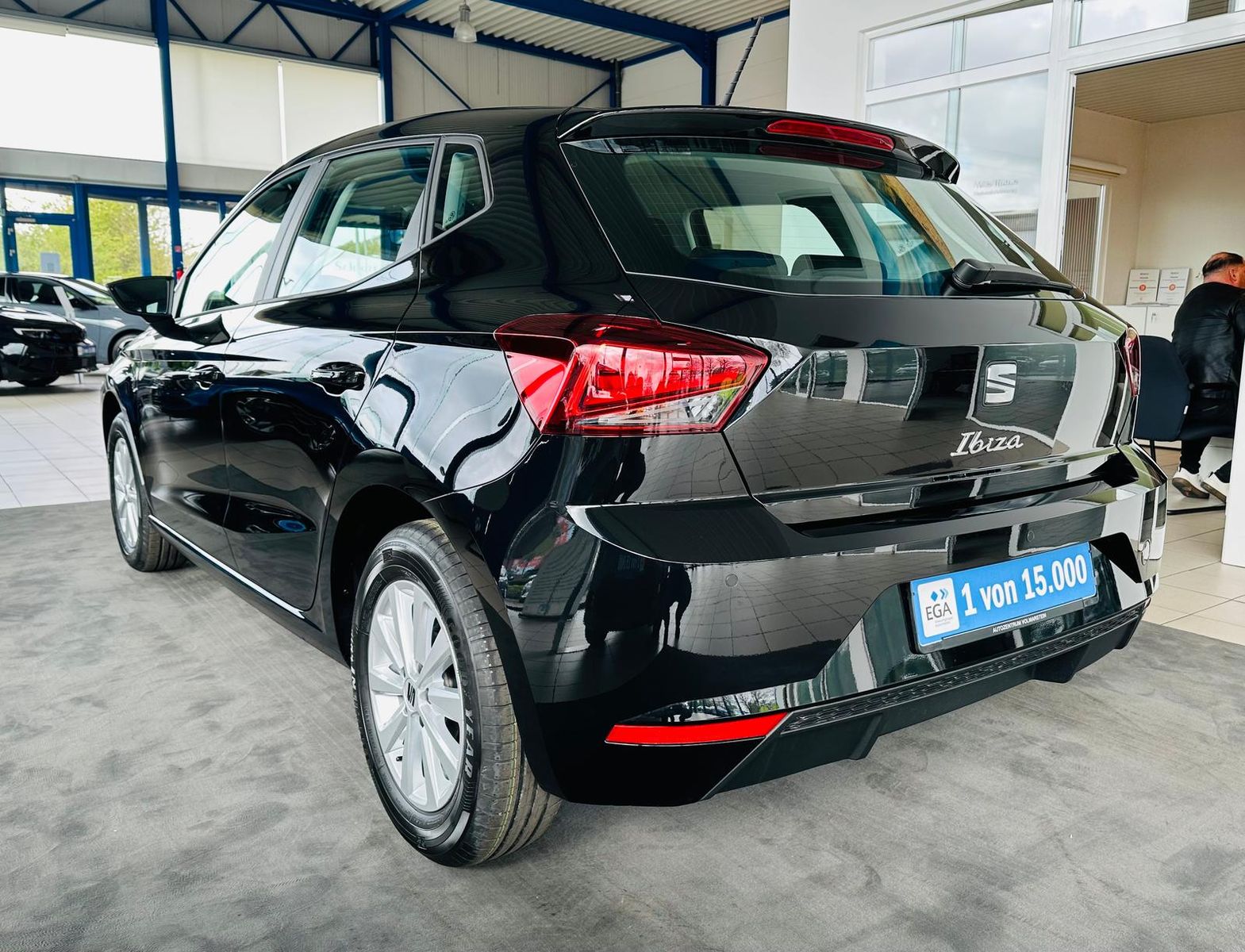 Seat Ibiza 1.0 Reference SHZG FullLink PDC Klima imagem 2