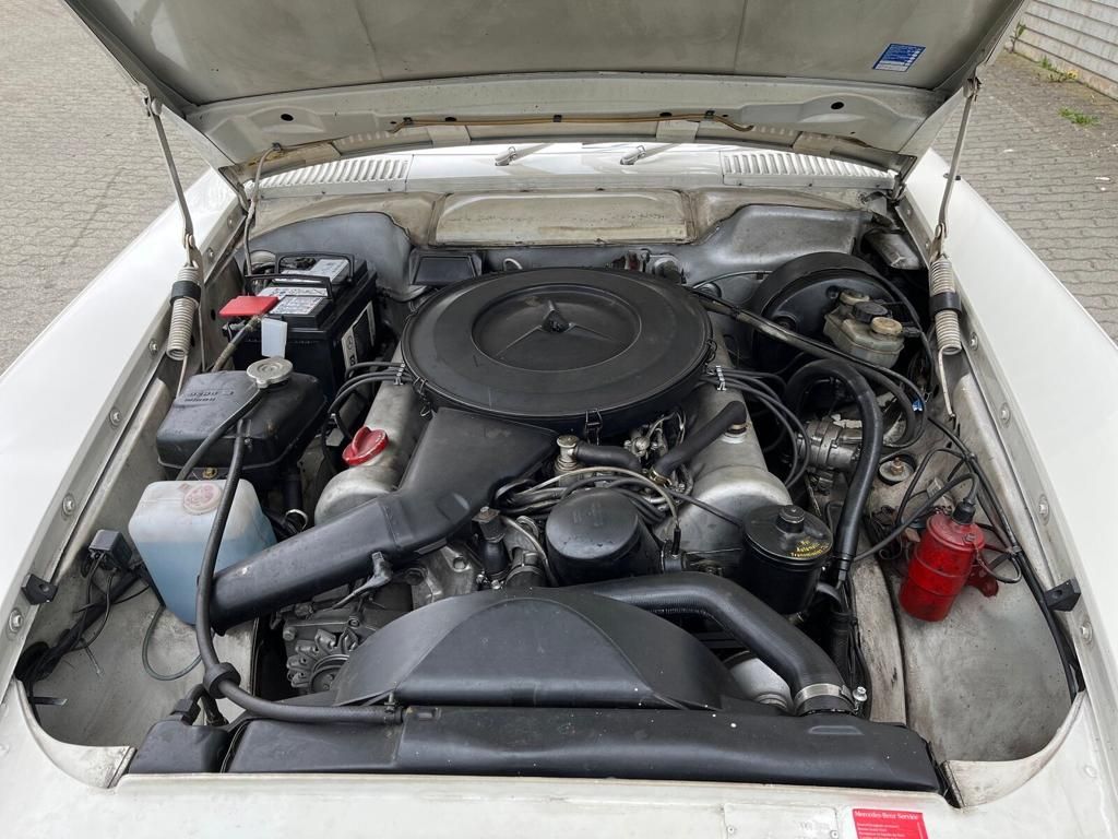Fahrzeugabbildung Mercedes-Benz SL 350 LM Leder