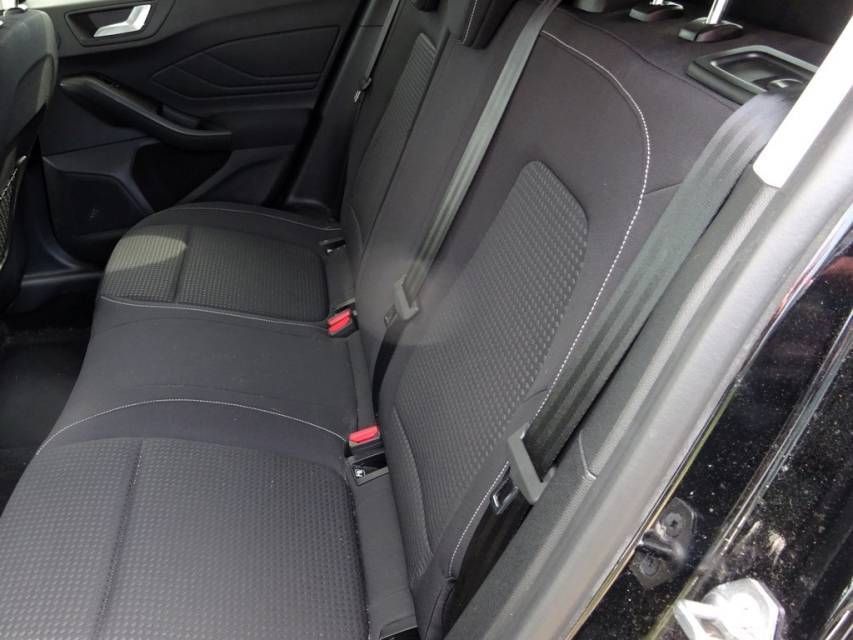 Fahrzeugabbildung Ford FOCUS Cool & Connect 1,0 EcoBoost S/S