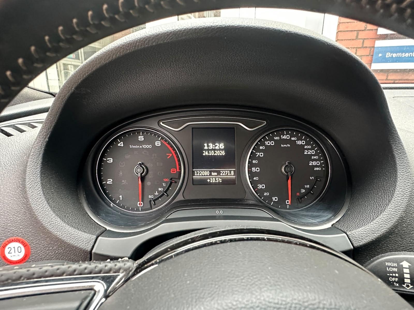 Audi A3 2015 — photo 22