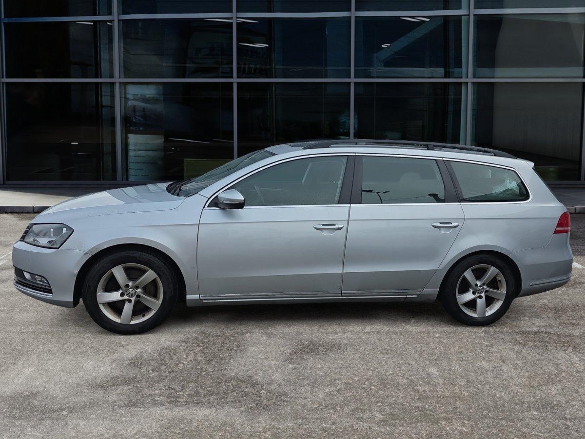Volkswagen Passat 2012 — engine 1.968 cm³, 140 HP (103kW)