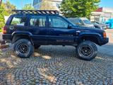 Jeep Grand Cherokee Limited 5.2, V8 - Jeep Grand Cherokee: 2.5