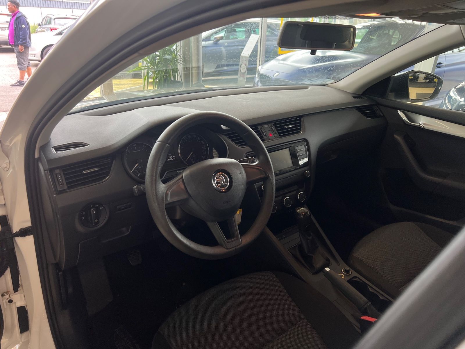 Fahrzeugabbildung SKODA Octavia Combi Active