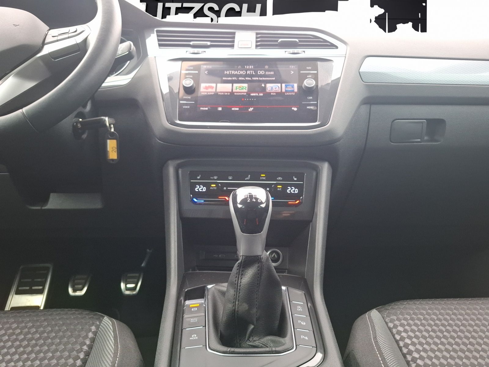 Fahrzeugabbildung Volkswagen Tiguan TSI Active LED Navi ACC RFK SH 18"