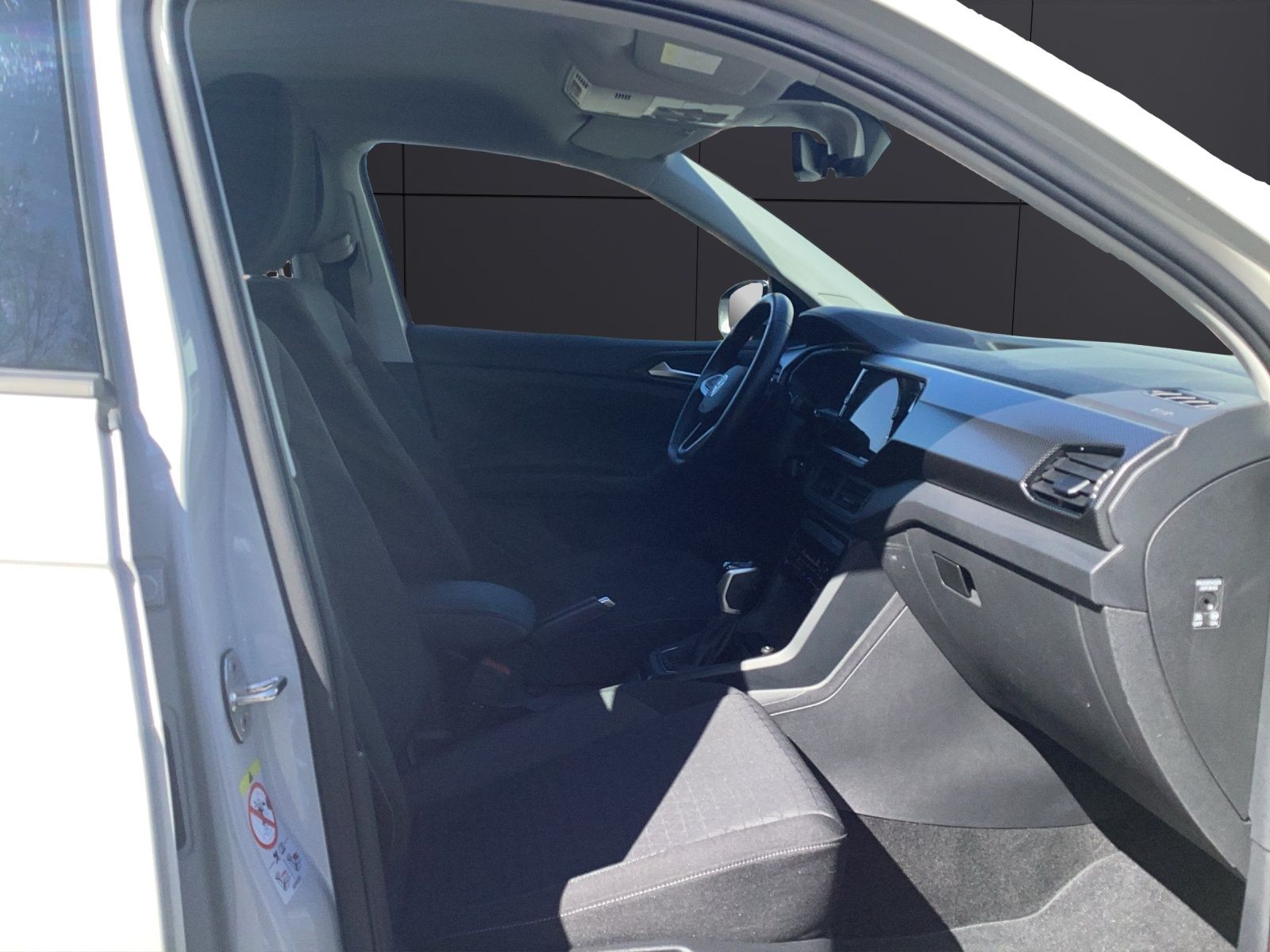 Fahrzeugabbildung Volkswagen T-Cross Life Navi Climatronic PDC SH LM